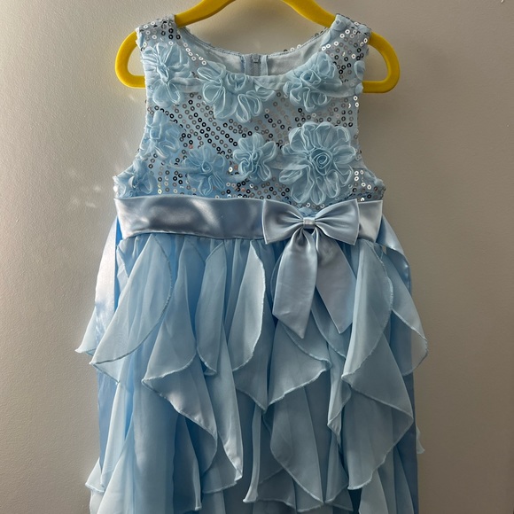 American Princess sequin corkscrew dress in Ice blue - Picture 2 of 3